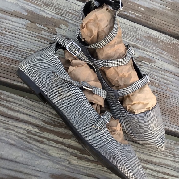 Torrid Plaid Triple Buckle 
Women’s Flats Size 9 W - Picture 6 of 8